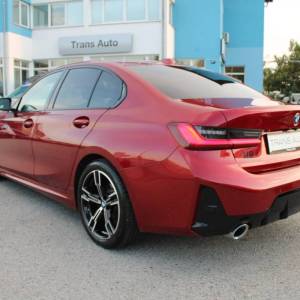 BMW serija 3 320d Xdrive ///M Paket *HEAD UP,LED,NAVIGACIJA,KAMERA 360* - nije uvoz