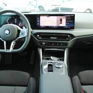 BMW serija 3 320d Xdrive ///M Paket *HEAD UP,LED,NAVIGACIJA,KAMERA 360* - nije uvoz