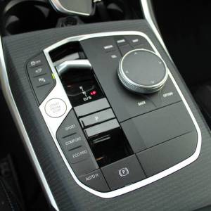BMW serija 3 320d Xdrive ///M Paket *HEAD UP,LED,NAVIGACIJA,KAMERA 360* - nije uvoz