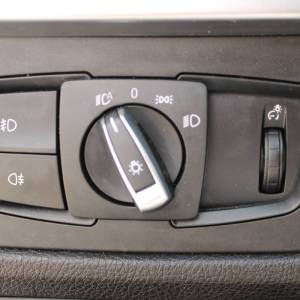 BMW serija 3 Touring 318d AUTOMATIK *LED,NAVIGACIJA* reg 5/2027