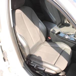 BMW serija 3 Touring 318d AUTOMATIK *LED,NAVIGACIJA* reg 5/2027
