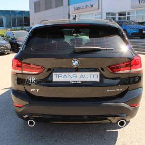 BMW X1 18d AUTOMATIK *LED, NAVIGACIJA* - nije uvoz