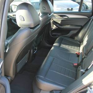 BMW X3 20d Xdrive AUTOMATIK ///M Paket *PANORAMA,HEAD UP,NAVI,KAMERA*