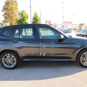 BMW X3 20d Xdrive AUTOMATIK ///M Paket *PANORAMA,HEAD UP,NAVI,KAMERA*