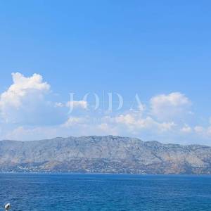 Brač kuća u Povljima