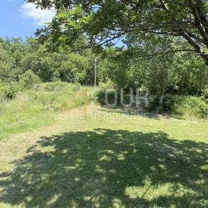 Bribir, građevinsko zemljište 700m2