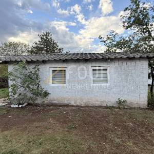 Čavle, Mavrinci, pomoćni objekt 32m2 - ROH BAU