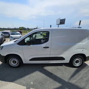 CITOREN BERLINGO FURGON 650KG P.SENZORI..., 2026 god.