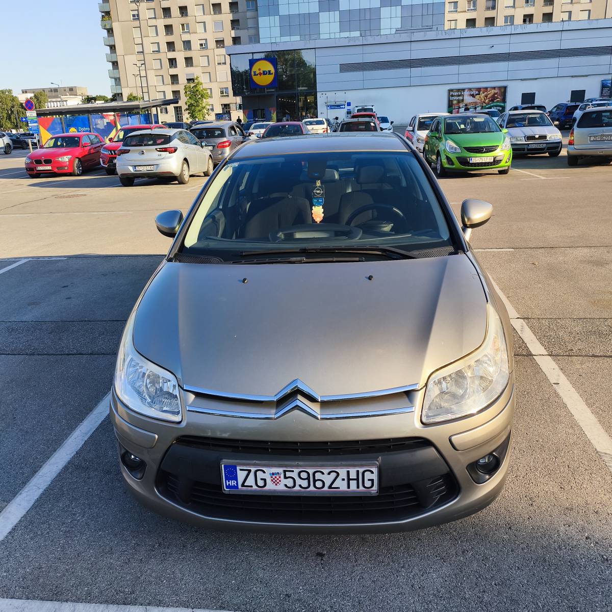 Citroen C4 1.4i 16v reg. 02/2027