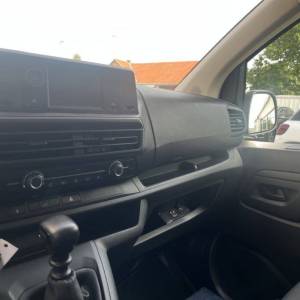 CITROËN JUMPY FURGON M 2.2 BlueHDi 150 BVM6 sa mjesečnom ratom od 232e, 2025 god.