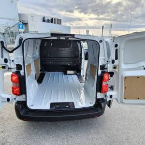 CITROËN JUMPY FURGON M 2.2 BlueHDi 150 BVM6 sa mjesečnom ratom od 232e, 2025 god.