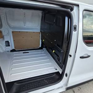 CITROËN JUMPY FURGON M 2.2 BlueHDi 150 BVM6 sa mjesečnom ratom od 232e, 2025 god.