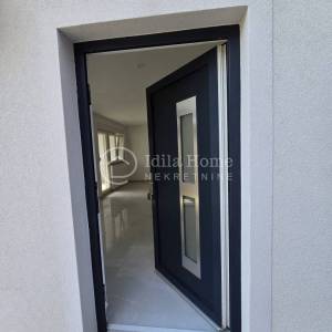 Crikvenica/trosoban apartman 80m2/PRILIKA!