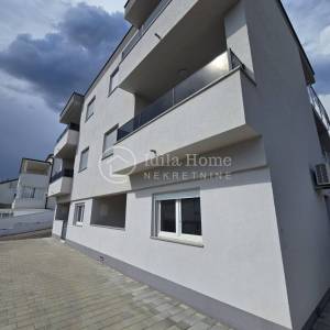 Crikvenica/trosoban apartman 80m2/PRILIKA!