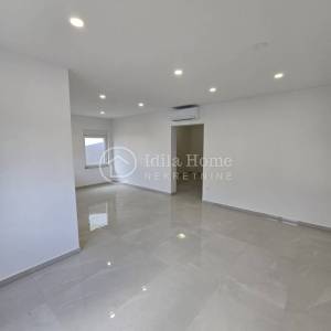 Crikvenica/trosoban apartman 80m2/PRILIKA!