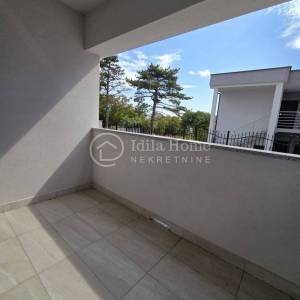 Crikvenica/trosoban apartman 80m2/PRILIKA!