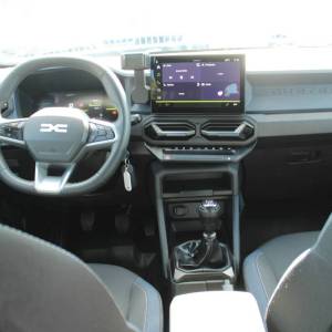 Dacia Duster 1.2 TCe 130 *NAVIGACIJA,KAMERA* - nije uvoz