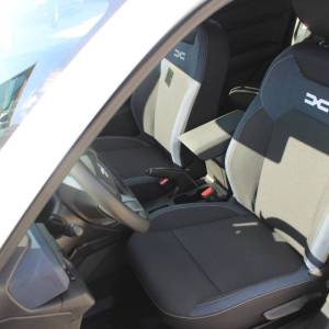 Dacia Duster 1.2 TCe 130 *NAVIGACIJA,KAMERA* - nije uvoz