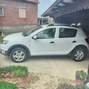 Dacia sandero stepway 1.5dci 2015g sva oprema kao nov vlasnik