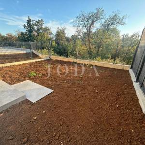 Dvoetažni stan u novogradnji na Viškovu, 3s+db