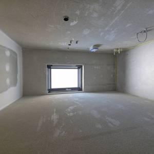 Dvosoban stan, Poreč, Žbandaj – novogradnja s 400 m² privatne okućnice