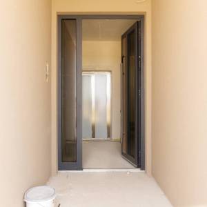 Dvosoban stan, Poreč, Žbandaj – novogradnja s 400 m² privatne okućnice