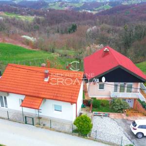 EKSKLUZIVNO: dvije kuće uz granicu sa Slovenijom