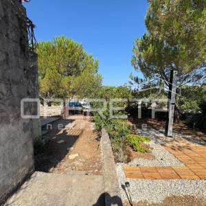 EKSKLUZIVNO,KUĆA S POGLEDOM NA MORE NA PARCELI OD 450 m² – RAŽANJ 
