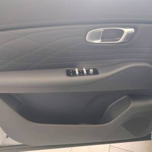 Geely Starray EM-i PRO 1.5 GAS PHEV A/T FWD 