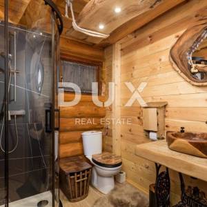 Gorski kotar, Kupjak, drvena samostojeća vila, 220 m2, bazen i wellness