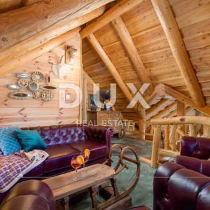 Gorski kotar, Kupjak, drvena samostojeća vila, 220 m2, bazen i wellness