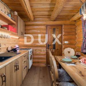 Gorski kotar, Kupjak, drvena samostojeća vila, 220 m2, bazen i wellness