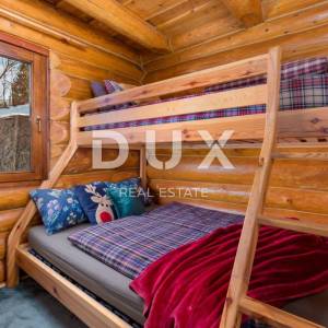 Gorski kotar, Kupjak, drvena samostojeća vila, 220 m2, bazen i wellness