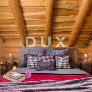 Gorski kotar, Kupjak, drvena samostojeća vila, 220 m2, bazen i wellness