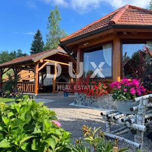 Gorski kotar, Kupjak, drvena samostojeća vila, 220 m2, bazen i wellness