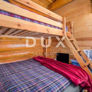 Gorski kotar, Kupjak, drvena samostojeća vila, 220 m2, bazen i wellness