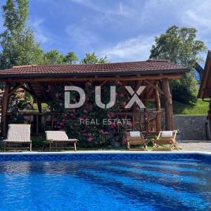 Gorski kotar, Kupjak, drvena samostojeća vila, 220 m2, bazen i wellness