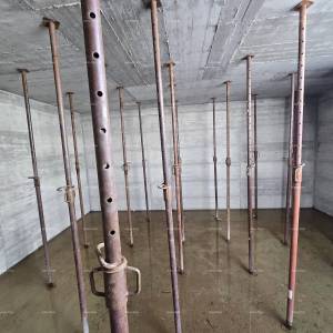 GRAĐEVINSKO ZEMLJIŠTE  438 m² S GRAĐEVINSKOM DOZVOLOM – LIŽNJAN