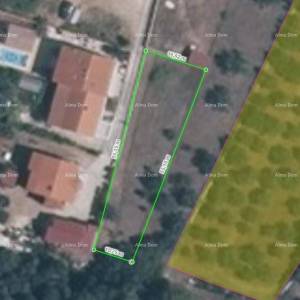 Gradevinsko zemljiste 750m2 u Galižani.