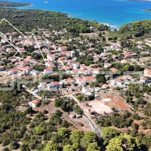 Građevinsko zemljište - mjesto Molat - 600 m do pješćane plaže