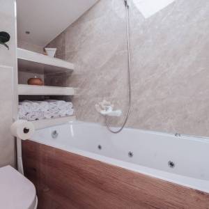 Hrvatska, Zadar – Maisonette stan u Zadru-Diklo s pogledom na more, krovnom terasom, garažom i potencijalom turističkog najma...