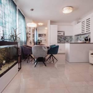 Hrvatska, Zadar – Maisonette stan u Zadru-Diklo s pogledom na more, krovnom terasom, garažom i potencijalom turističkog najma...