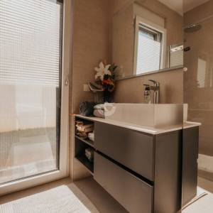 Hrvatska, Zadar, Privlaka - Vila na prodaju – bazen, jacuzzi, 3 spavaće sobe i pogled na more, 135 m²