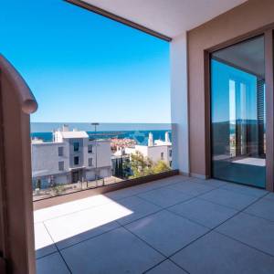 Hrvtaska, Split, Primošten - Luksuzni penthouse stan s krovnom terasom od 61 m², jacuzzijem i pogledom na more