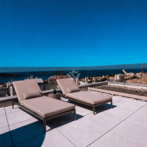 Hrvtaska, Split, Primošten - Luksuzni penthouse stan s krovnom terasom od 61 m², jacuzzijem i pogledom na more