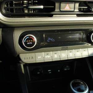Hyundai Kona 1.6 Hybrid AUTOMATIK *LED, HEAD-UP, NAVIGACIJA, KAMERA*