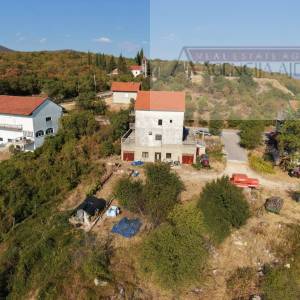 Imotski Runović kuća 540 m2 + zemljište 1353 m2 - povoljno!