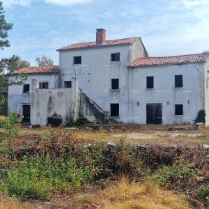 ISTARSKA VILA S BAZENOM I 4.000 m² ZEMLJIŠTA –  OPRTALJ
