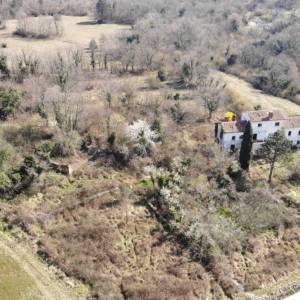 ISTARSKA VILA S BAZENOM I 4.000 m² ZEMLJIŠTA –  OPRTALJ
