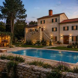ISTARSKA VILA S BAZENOM I 4.000 m² ZEMLJIŠTA –  OPRTALJ